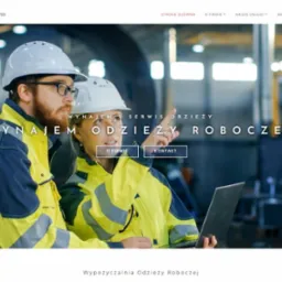 Strona internetowa firmy oferującej wynajem odzieży roboczej, prezentująca dwóch pracowników w kaskach i odzieży ochronnej na tle hali produkcyjnej.