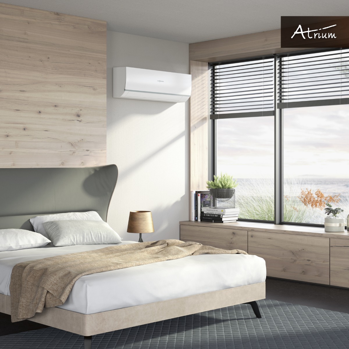 Nowoczesna sypialnia z klimatyzatorem Viessmann na ścianie, drewnianą zabudową i dużym oknem z widokiem na morze.