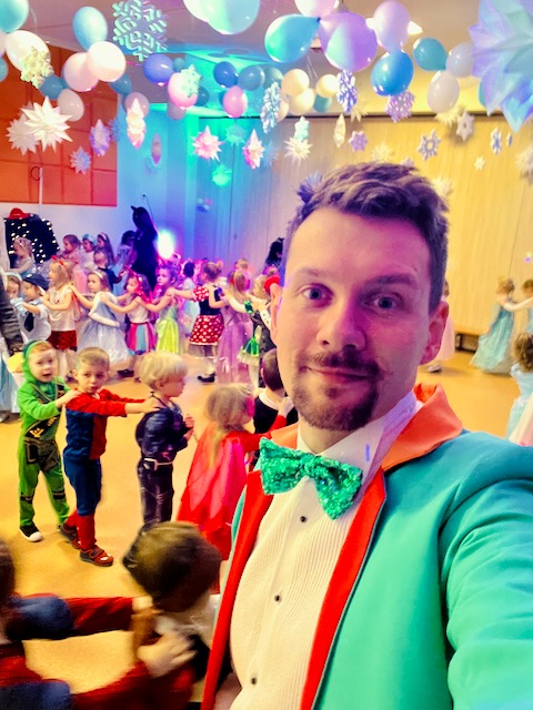 Wodzirej Dla dzieci na karnawał