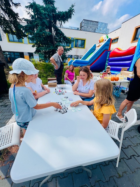 Malowanie twarzy dla dzieci, modelowanie balonów, animator dla dzieci