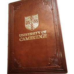 Leather binding of the diploma thesis at the University of Cambridge; oprawa skórzana pracy dyplomowej na Uniwersytecie w Cambridge. Oprawa prac dyplomowych w skórę. Oprawianie prac i dokumentów.