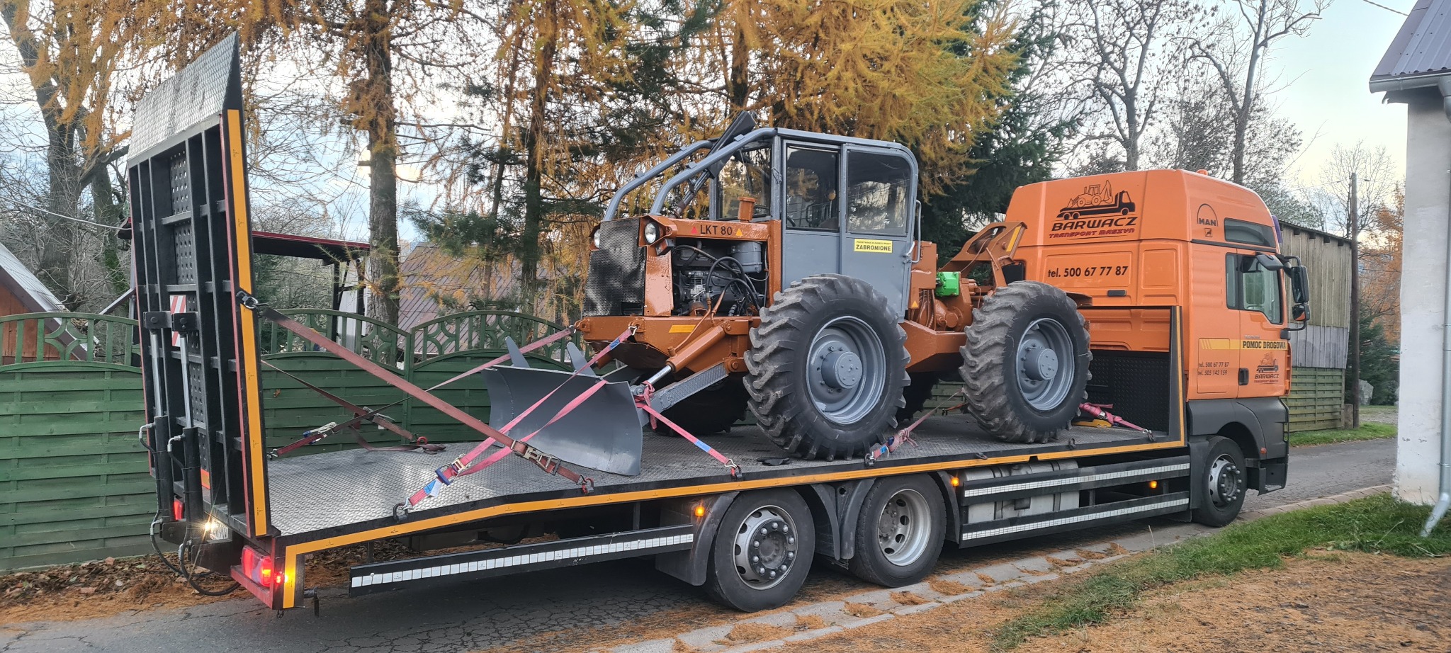 Transport maszyn leśnych.