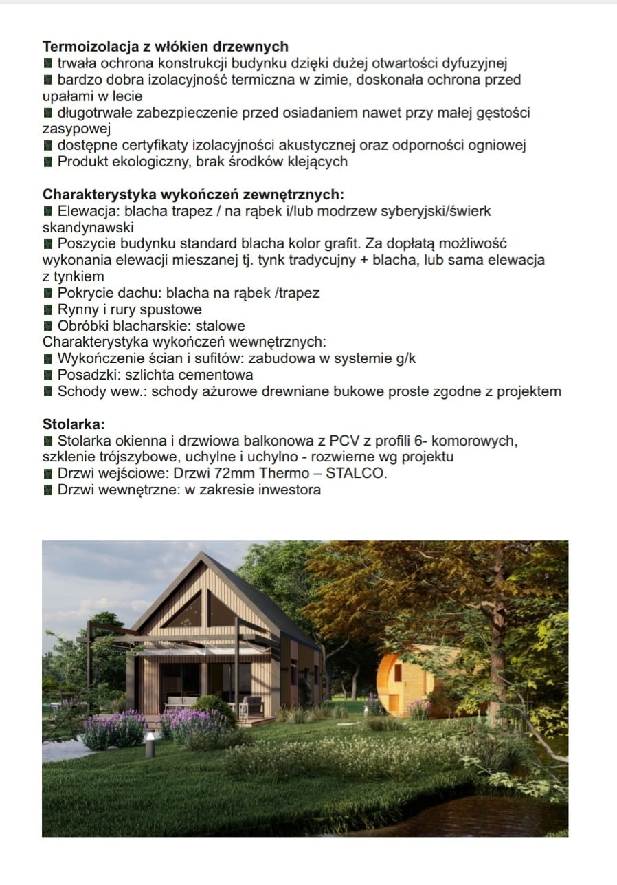 Wizualizacja gotowego domu z drewnianą elewacją, dużymi oknami i tarasem, otoczonego zielenią i z małą drewnianą sauną beczką w ogrodzie