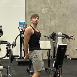 Jan Łomżyński - Trener Personalny Warszawa