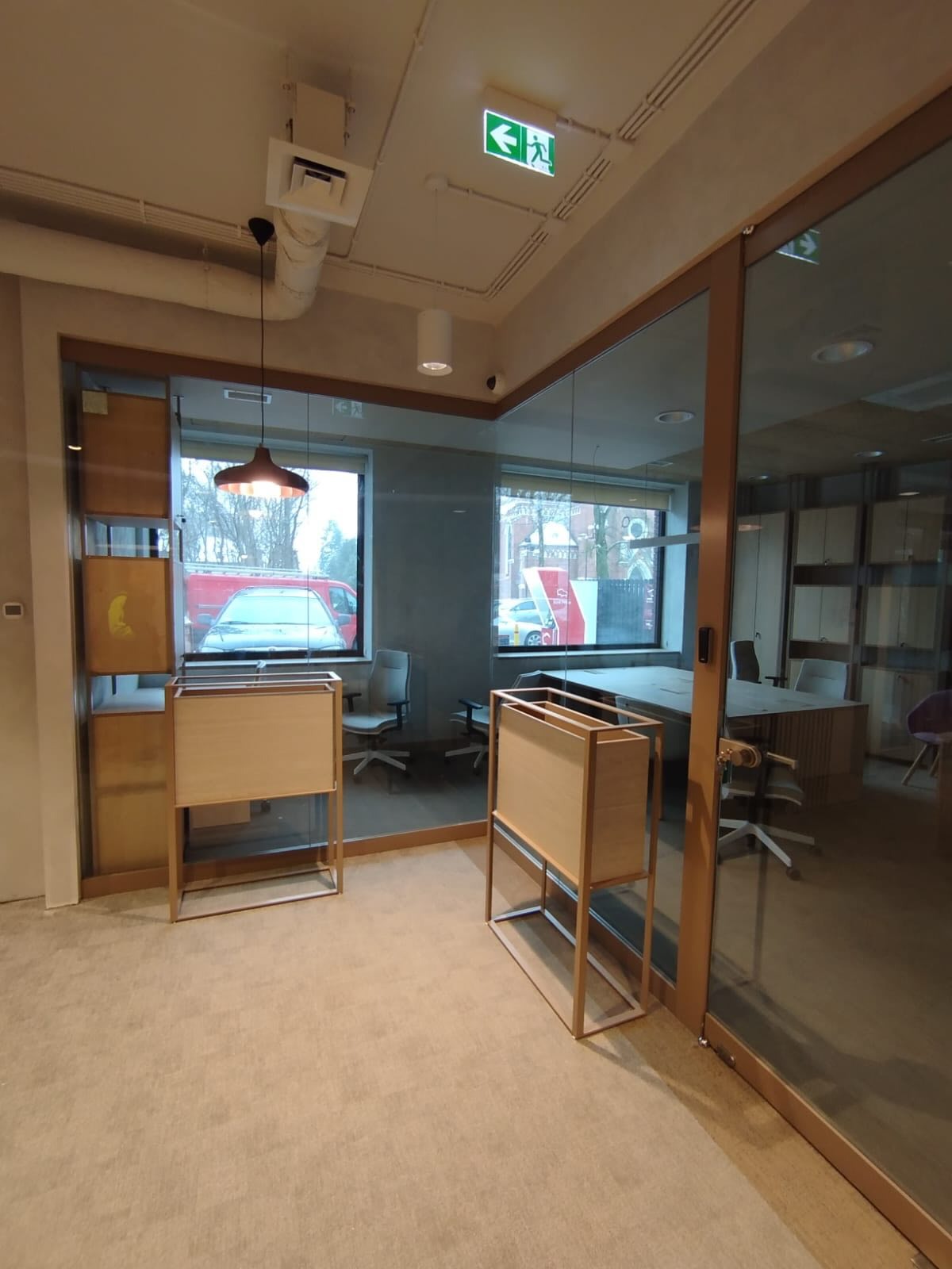 Ścianki szklane bank PEKOSA