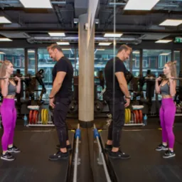 Dbałość o poprawną technikę wykonywanych ćwiczeń jest niezwykle istotna