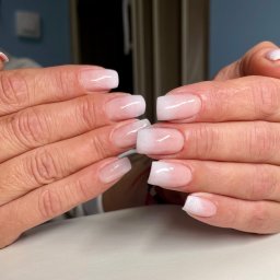 Manicure i pedicure Borowa 2
