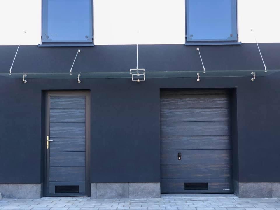 Montaż produktów marki Wiśniowski.