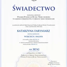 Skan świadectwa nadania licencji pośrednika w obrocie nieruchomościami dla Katarzyny Faryniarz, wydane przez Polską Federację Rynku Nieruchomości, ważne do 2026-01-31, numer 28742.