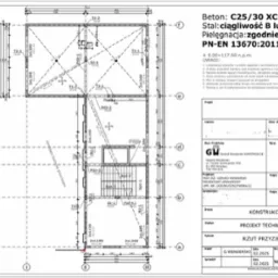 Rzut parteru projektu technicznego budynku z wymiarami, oznaczeniami i uwagami, sporządzony przez Gerarda Wenderskiego, datowany na luty 2025. Widoczne oznaczenia osi i słupów.