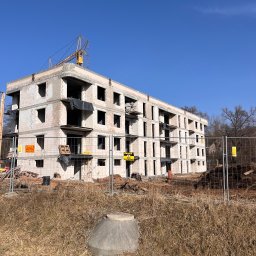 OstBudHousDom - Zbrojarz Legnica