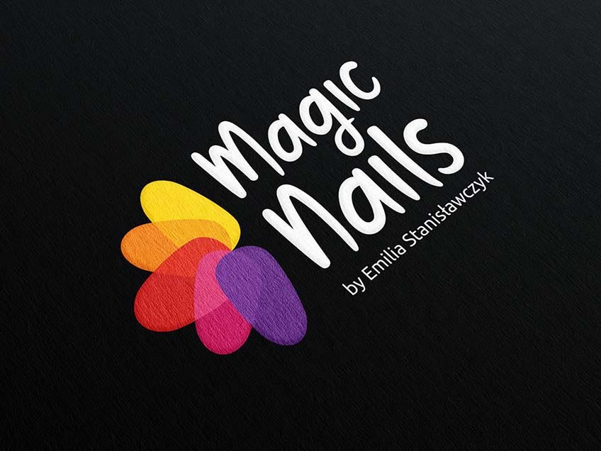 Logo firmy Magic Nails by Emilia Stanisławczyk na czarnym tle z kolorowymi elementami przypominającymi płatki kwiatów.