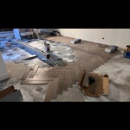 Montaż wykładzin Ręczno 4