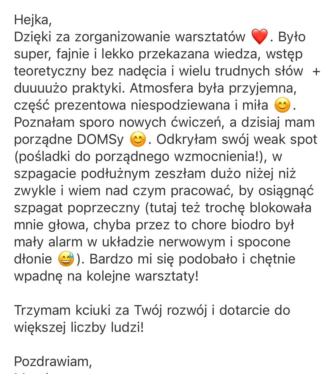 Tekstowa recenzja po warsztatach, wspominająca o ćwiczeniach, szpagacie i wzmocnieniu pośladków.