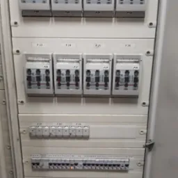 rozdzielnia główna w bloku mieszkalnym