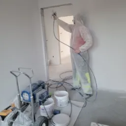 Malowanie i gładzie natryskowo