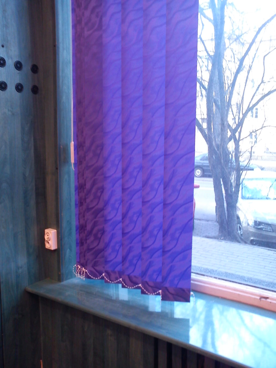 Naprawy wertikali w biurach.