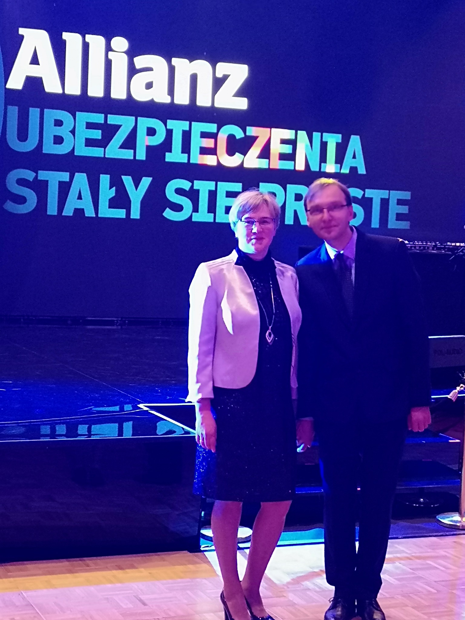 Allianz - Ubezpieczenia stały się proste? Spotkania firmowe i rozmowy kuluarowe to jeden z elementów naszej pracy.