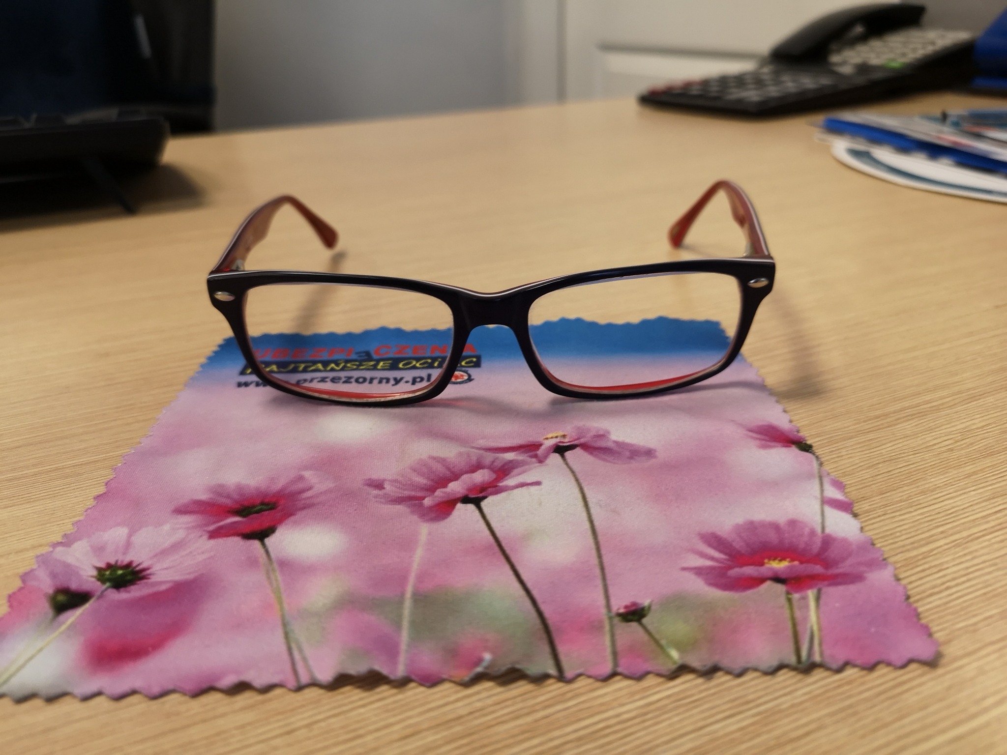 A do ubezpieczenia możesz wybrać nasz firmowy gadżet.