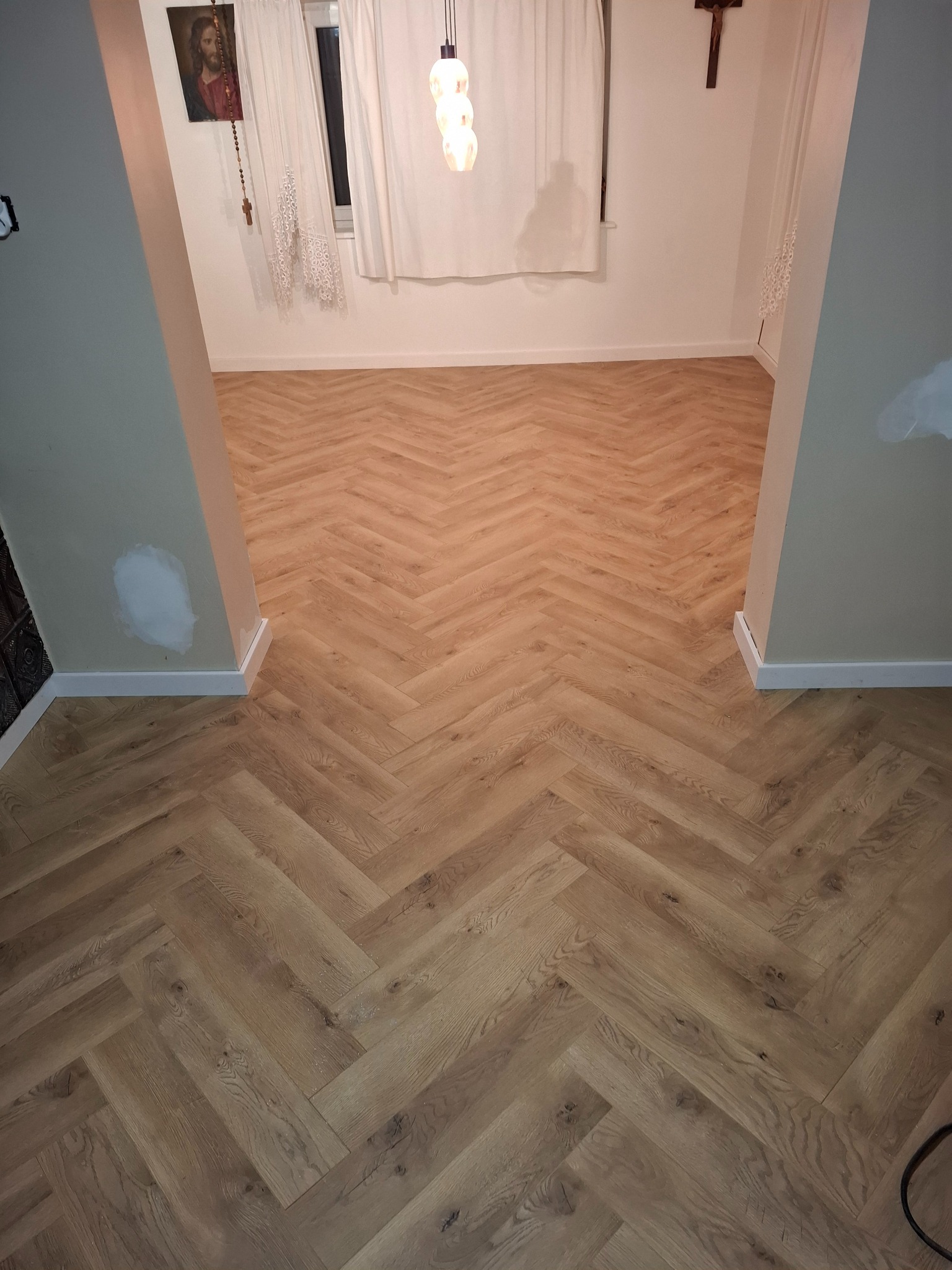 Jodelka firmy Classen, Laminat