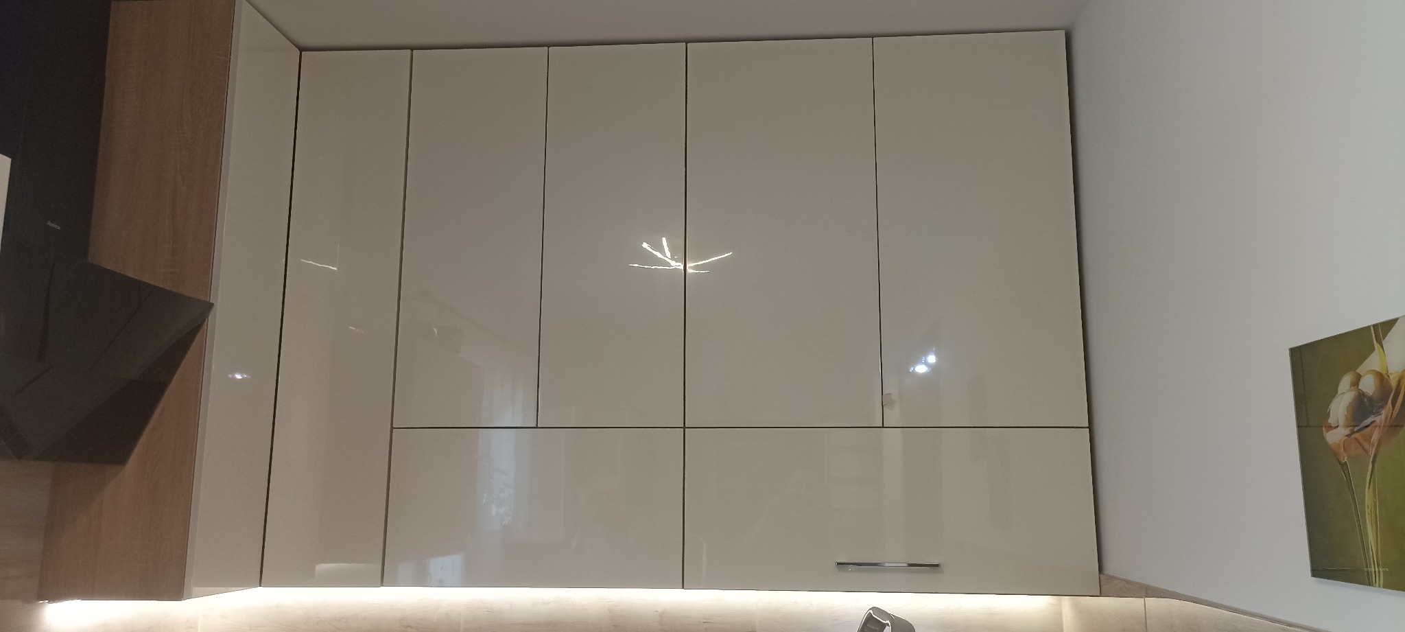 Fronty kuchenne lakierowane na wysoki połysk.