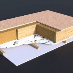 Ruslan Sidletskyi Group - Przekrój ściany szkieletowej z izolacją Isover, folią paroizolacyjną i drewnianą konstrukcją. Widoczne warstwy materiałów i elementy mocujące na ciemnym tle.