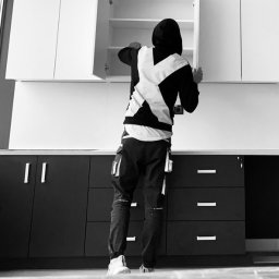 Rebel Woods - Montaż Mebli Kuchennych Warszawa