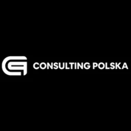 Białe logo firmy Consulting Polska na czarnym tle, z abstrakcyjnym symbolem po lewej stronie.