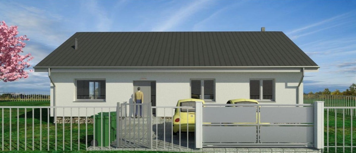 Wizualizacja parterowego domu jednorodzinnego z szarą dachówką, białymi ścianami i dwoma żółtymi samochodami za ogrodzeniem, widziana z perspektywy ulicy w słoneczny dzień.