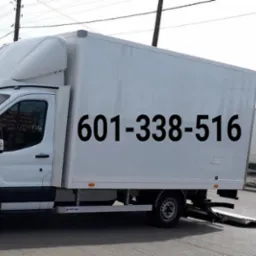 Przeprowadzki wykonujemy meblowozami o dużej kubaturze i z windami załadowczymi.