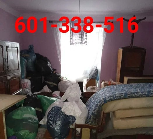 Zajmujemy się również opróżnianiem mieszkań ze zbędnych mebli , sprzętów i innych zalegających rzeczy.