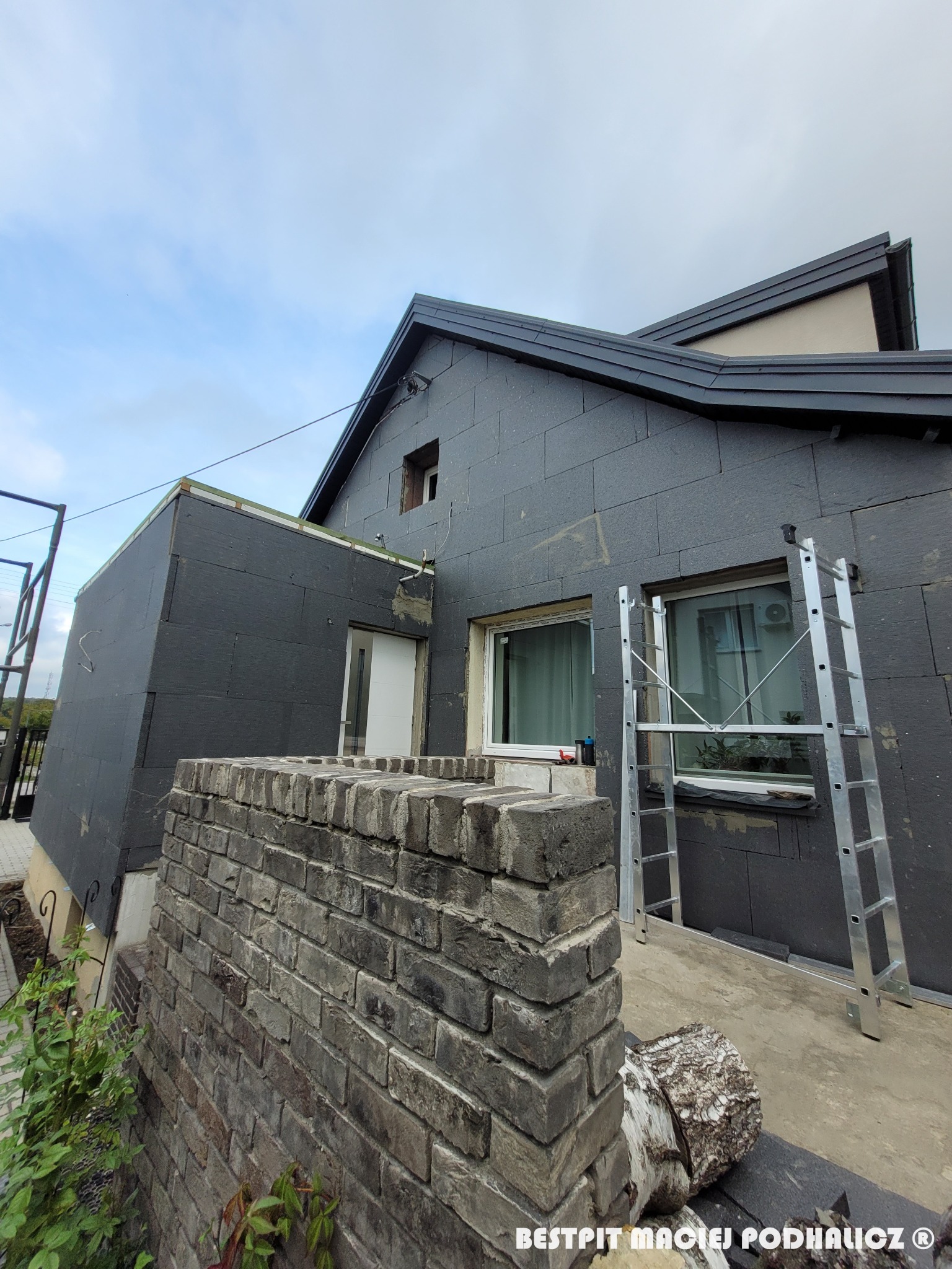 Docieplenie budynku.