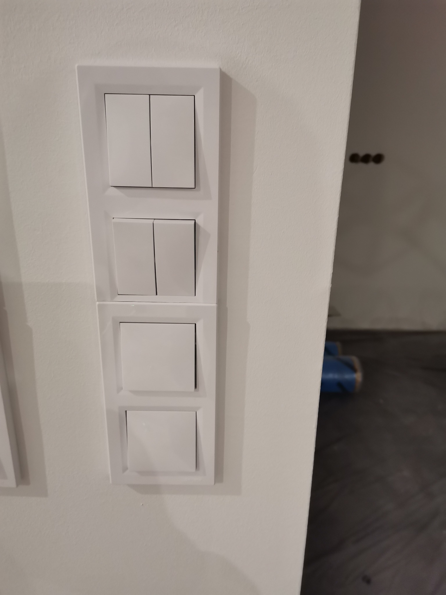 montaż wyłączników