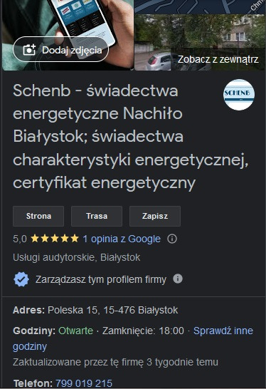 Profil firmy Schenb z Białegostoku oferującej świadectwa energetyczne, widoczny na ekranie smartfona trzymanego w dłoni, z miniaturką zdjęcia budynku i logo firmy.