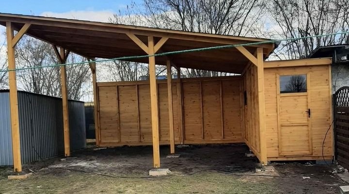 Wiata z narzędziownią