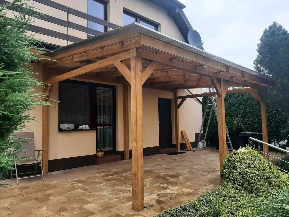 Zadaszenie drzwi i tarasu, wiata, poliwęglan