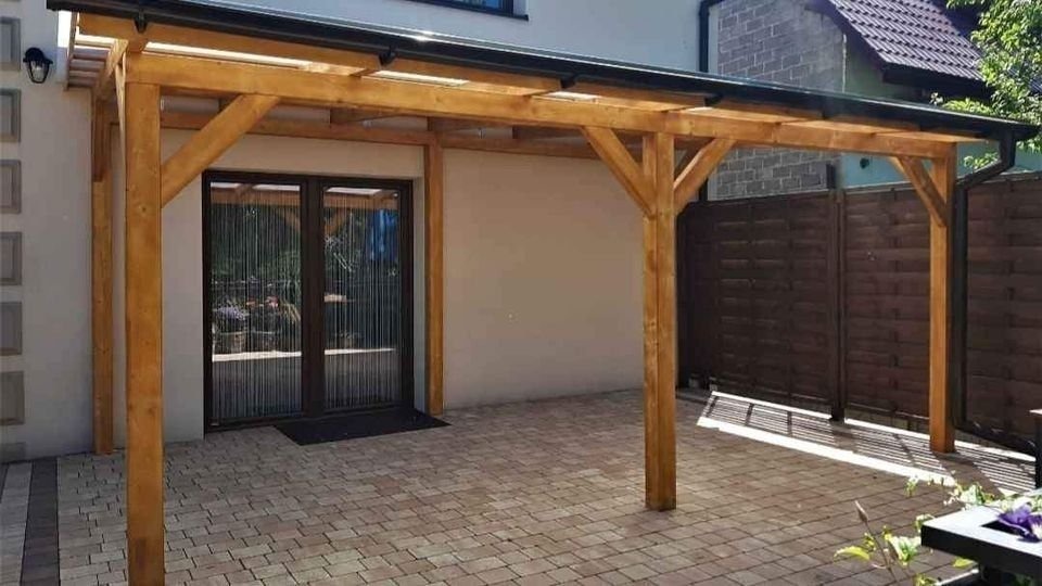 Zadaszenie z poliwęglanu