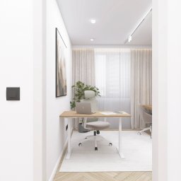 Cholewa - Interior Design Concept - Jasne biuro domowe z biurkiem, laptopem i krzesłem na kółkach. Minimalistyczny design, neutralna kolorystyka, roślina doniczkowa i subtelne oświetlenie.