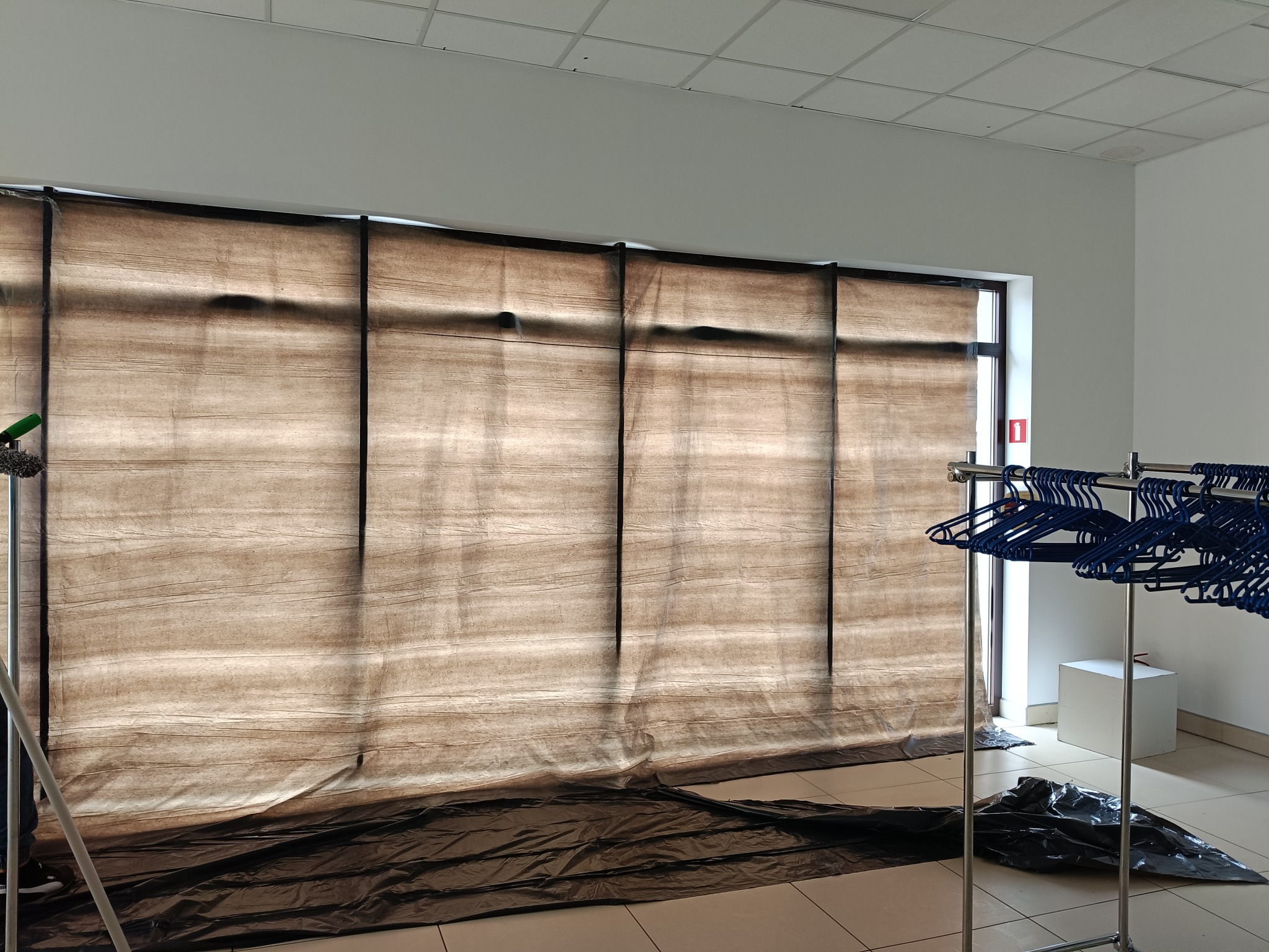 Zabezpieczone witrynki po umyciu .