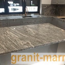 Blaty kuchenne i wyspa z granitu