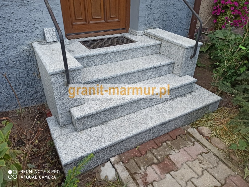schody z granitu