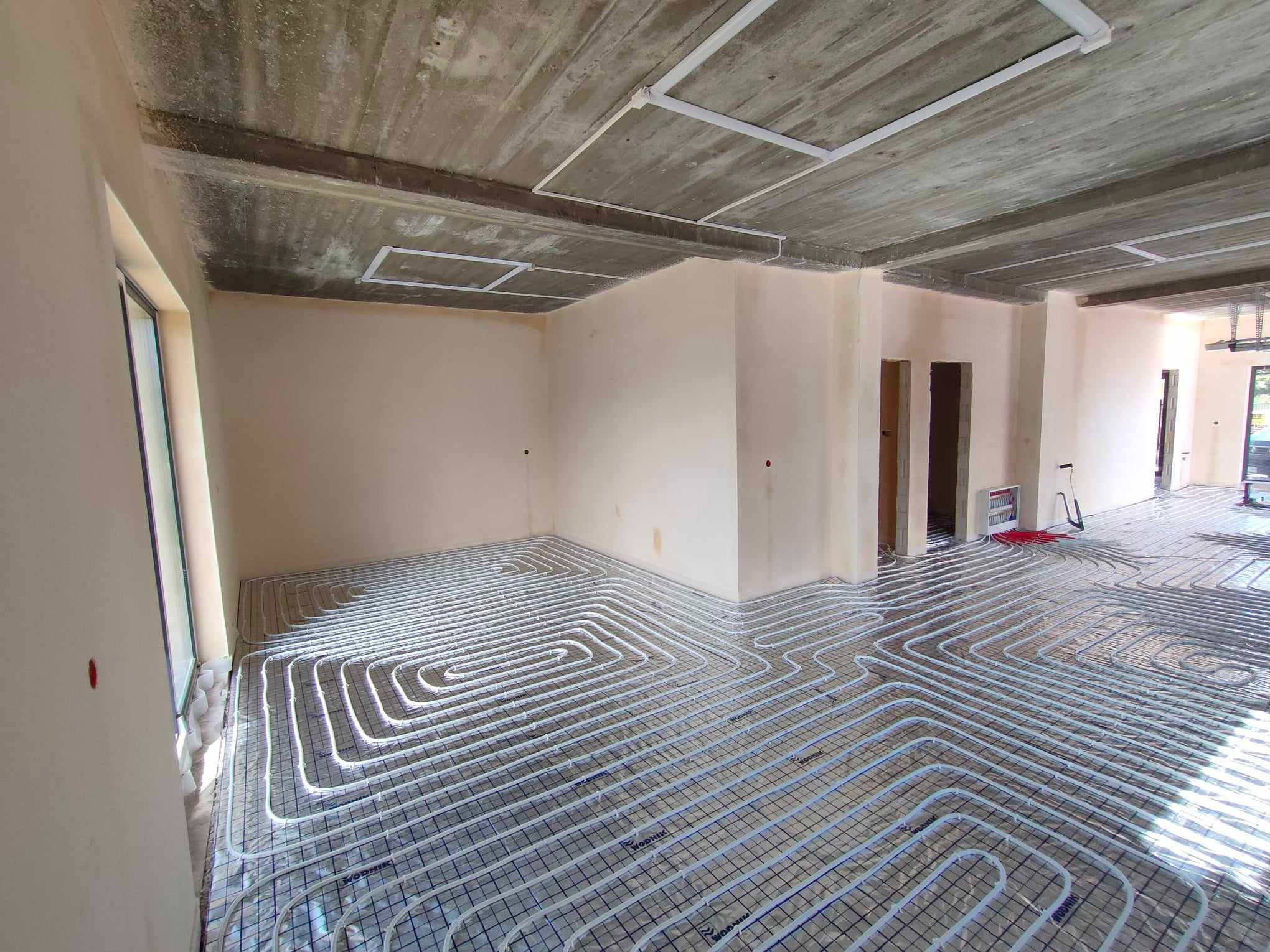 instalacja ogrzewania podłogowego