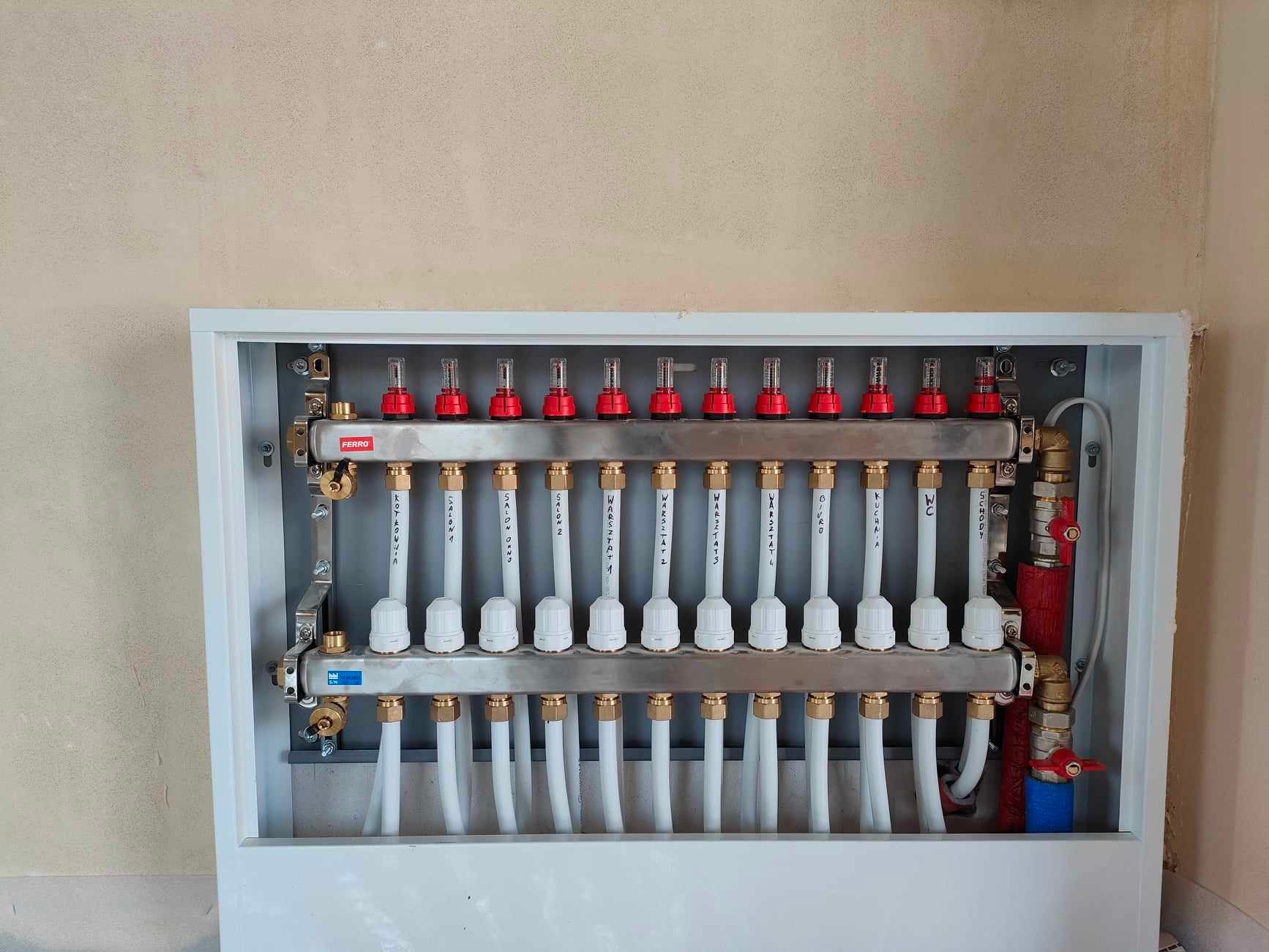 Rozdzielacz ogrzewania podłogowego