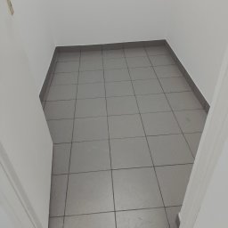 Usługi Ogólnobudowlane - Kafelki wraz z cokołem