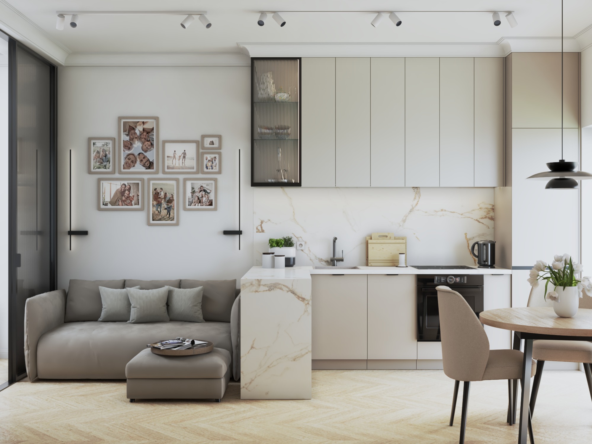 Jasne wnętrze: sofa, stół z kwiatami i nowoczesna kuchnia z marmurowym blatem. Na ścianie galeria rodzinnych zdjęć w ramkach. Minimalistyczny design.