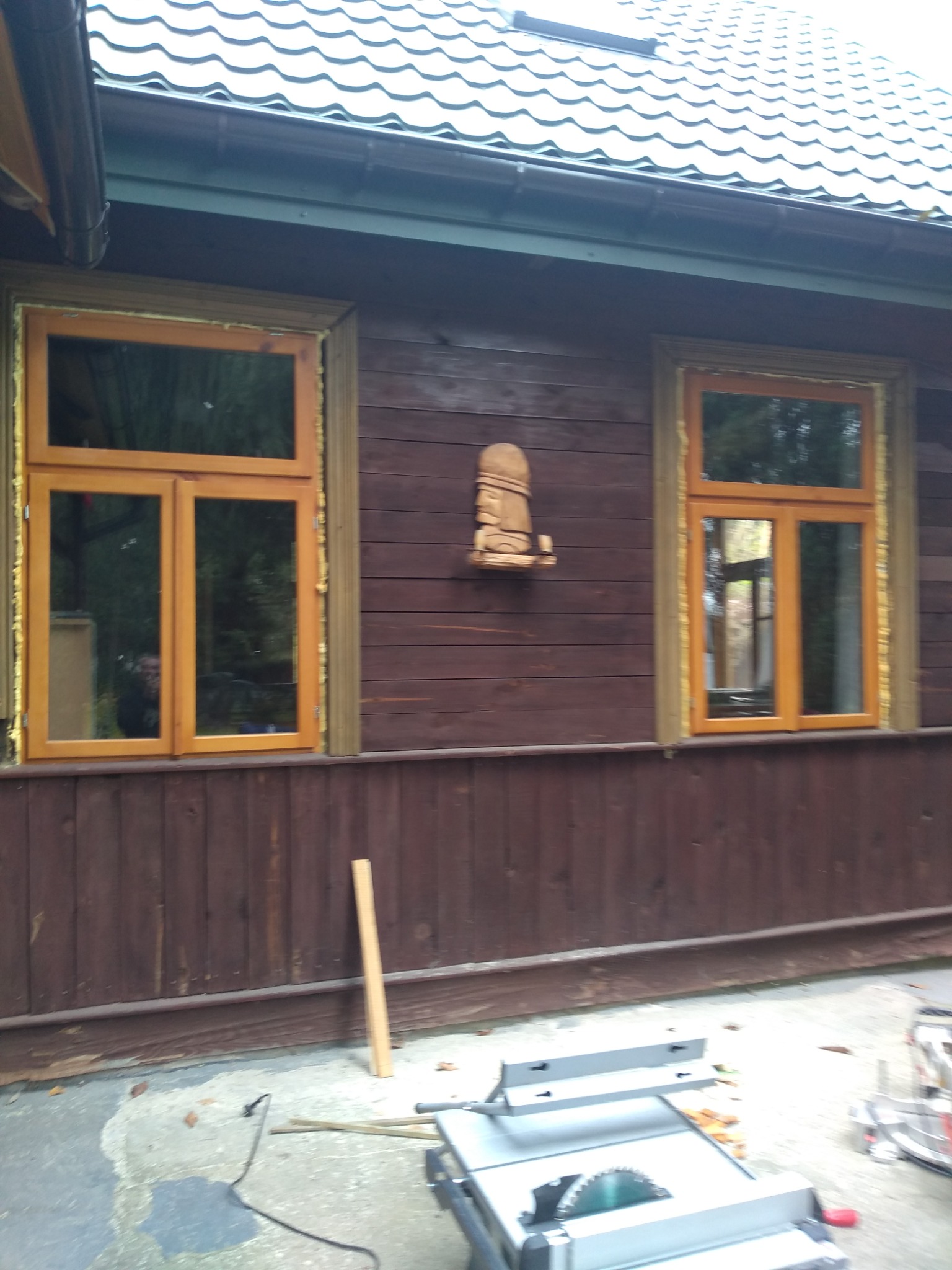 Montaż Okien Drewnianych na Nowe