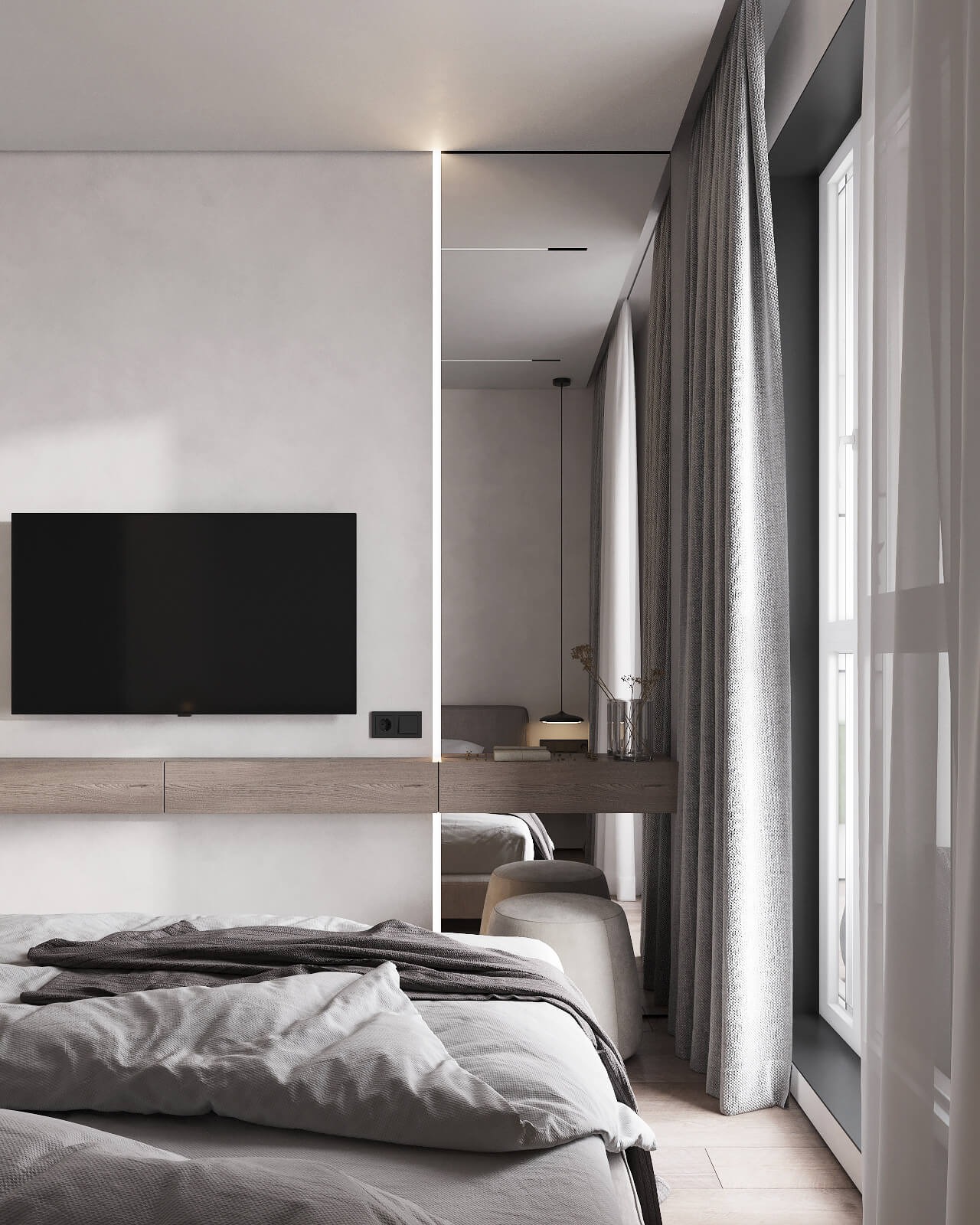 Nowoczesna sypialnia z łóżkiem w odcieniach szarości, telewizorem na ścianie i lustrem z pionowym oświetleniem LED, widok na toaletkę i okno z zasłonami.