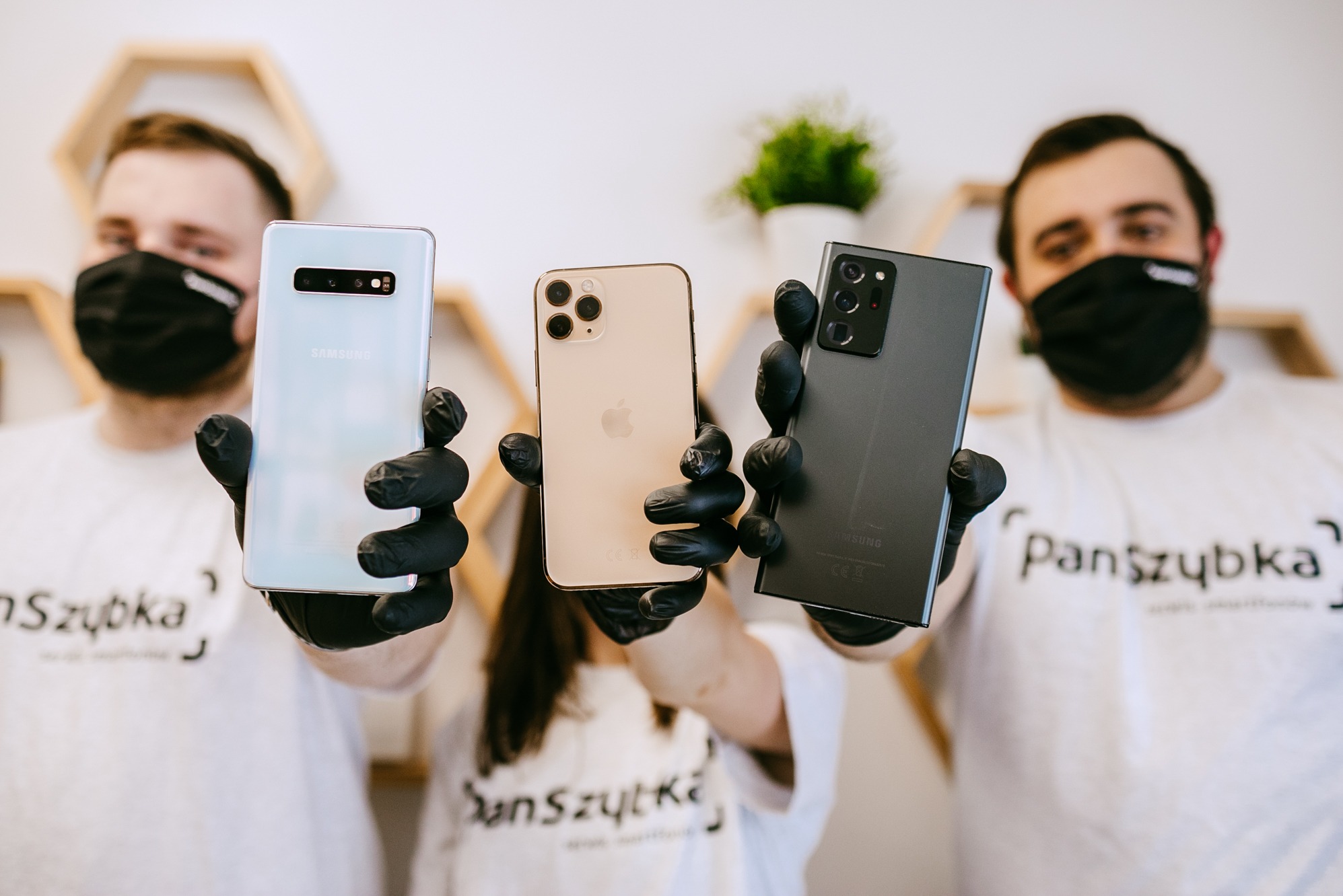 Serwis telefonów w Krakowie. Naprawa telefonów Apple, Samsung oraz Xiaomi.