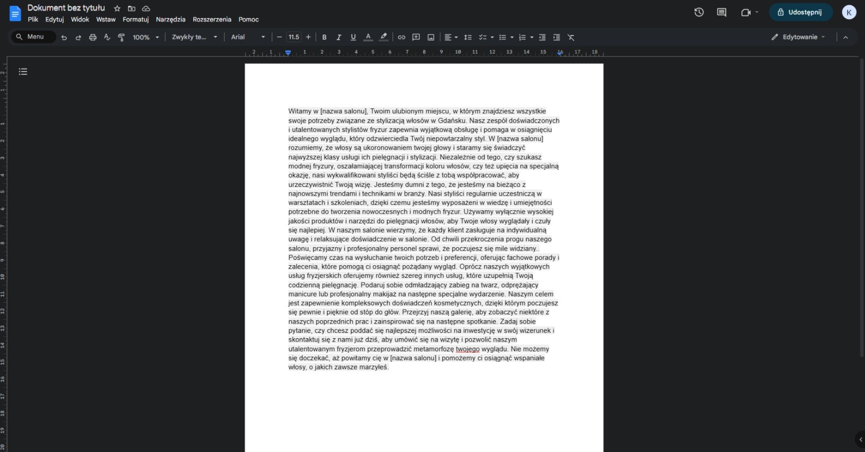 Ekran edytora tekstu z otwartym dokumentem opisującym ofertę salonu fryzjerskiego z Gdańska.