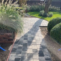 Układanie kostki brukowej Konin 4